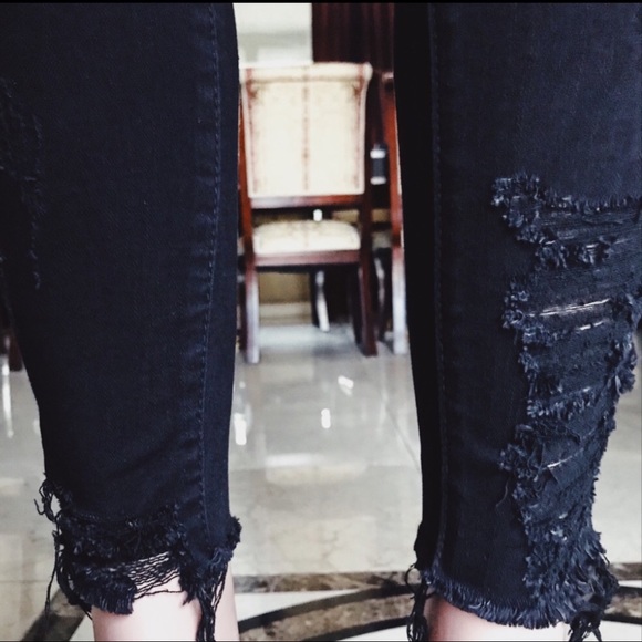NEW Distressed Denim Ankle Fray Black Skinny Jeans - Picture 5 of 9